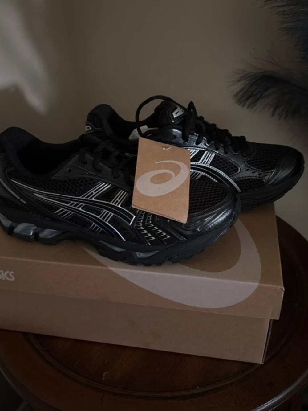 Black Running Sneakers Women’s US 5.5